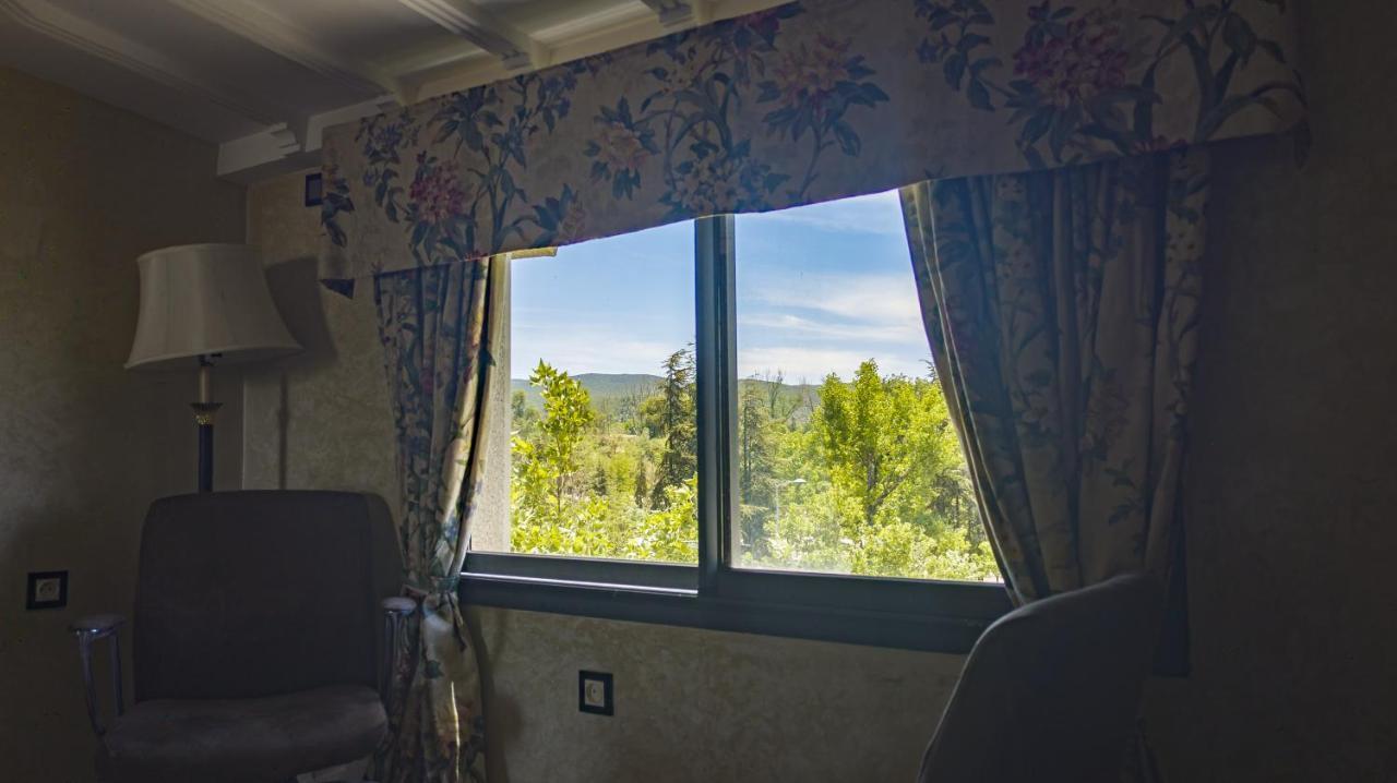 Hotel La Chambotte Imouzzer du Kandar Екстериор снимка